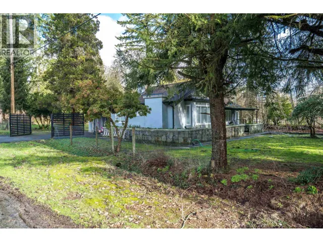 27601 104 AVENUE, Maple Ridge, British Columbia V2W1M6