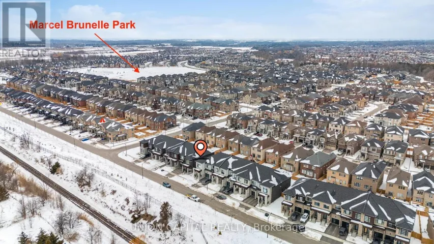 158 OGSTON CRESCENT, Whitby, Ontario L1P0H3