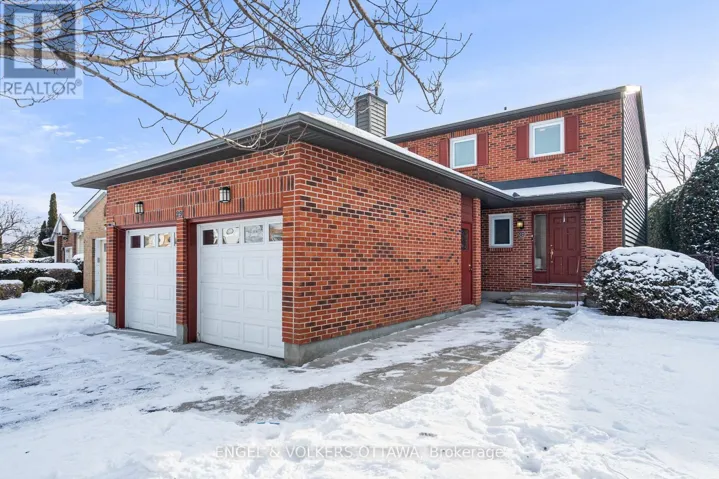 29 VALLEY RIDGE STREET, Ottawa, Ontario K2E7W3