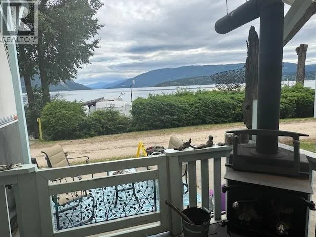 6592 Trans Canada Highway Unit# 7, Salmon Arm, British Columbia V1E4M2