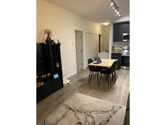 202 15848 FRASER HIGHWAY, Surrey, British Columbia V4N6X6