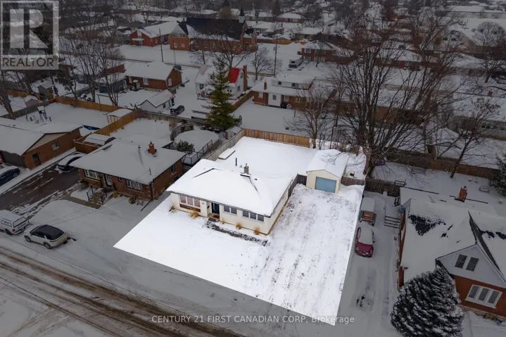 21 BEVERLY ROAD, Brantford, Ontario N3S6W6