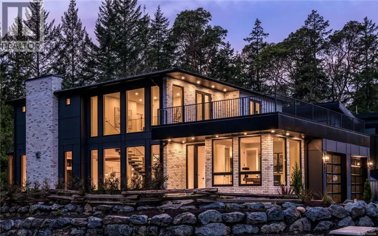 609 Medalist Ave, Colwood, British Columbia V9C0R7