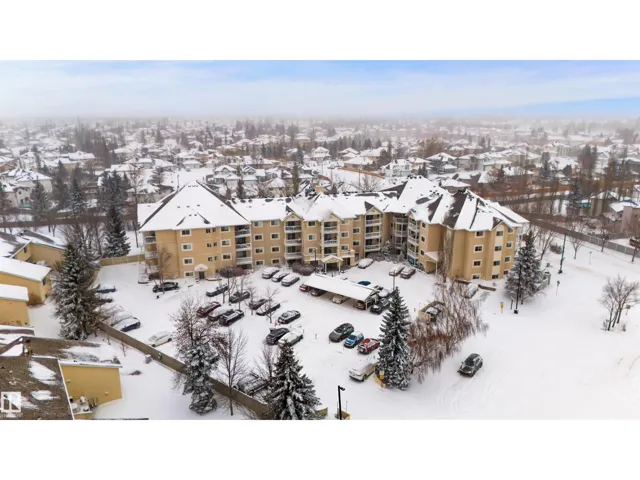 #312 11620 9A AV NW, Edmonton, Alberta T6J7B4