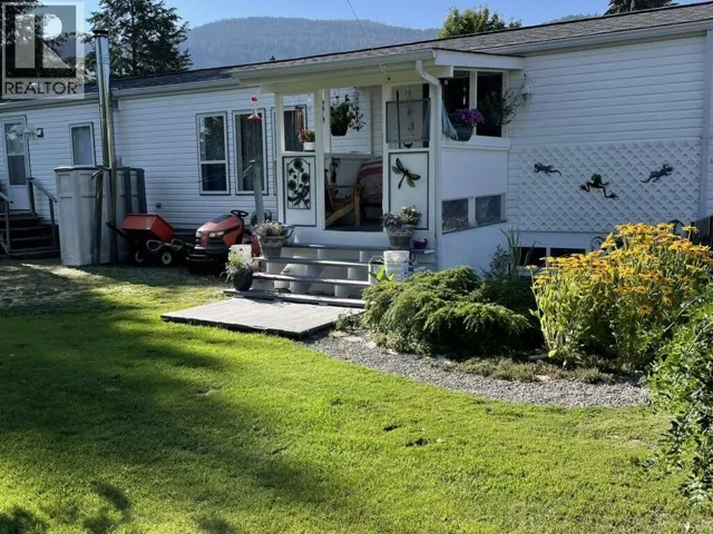 4980 Vernon Street, Grand Forks, British Columbia V0H1H5