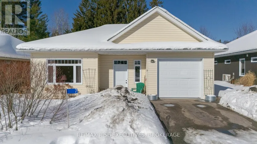 4 - 7 AUTUMN LANE S, Huntsville (Chaffey), Ontario P1H0C7