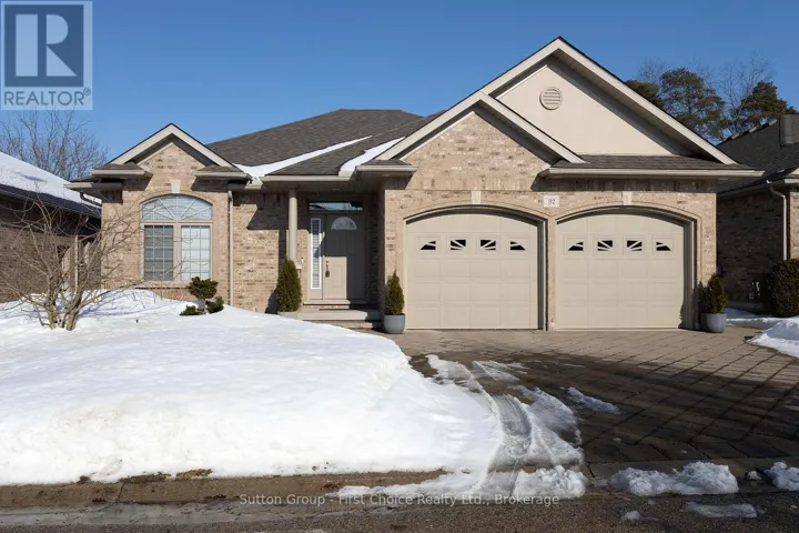 32 NORTH POINTE DRIVE, Stratford, Ontario N5A8C3