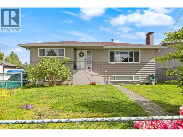 7724 GOODLAD STREET, Burnaby, British Columbia V5E2H6