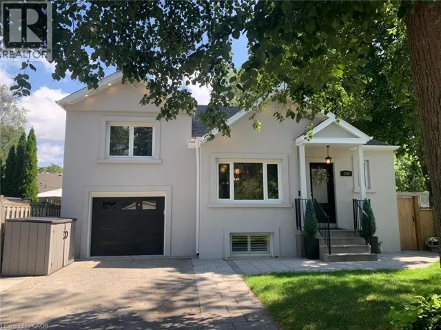 205 PRINCE EDWARD Drive S, Toronto, Ontario M8Y3X1