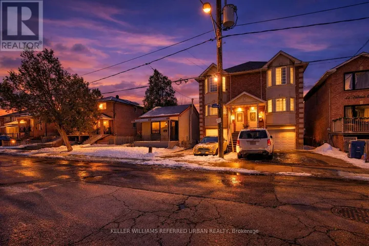 38 HILLDALE ROAD, Toronto (Rockcliffe-Smythe), Ontario M6N3Y2