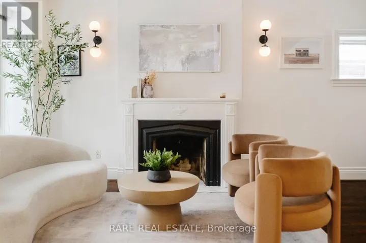 33 RED DEER AVENUE, Toronto (Birchcliffe-Cliffside), Ontario M1N2Z1