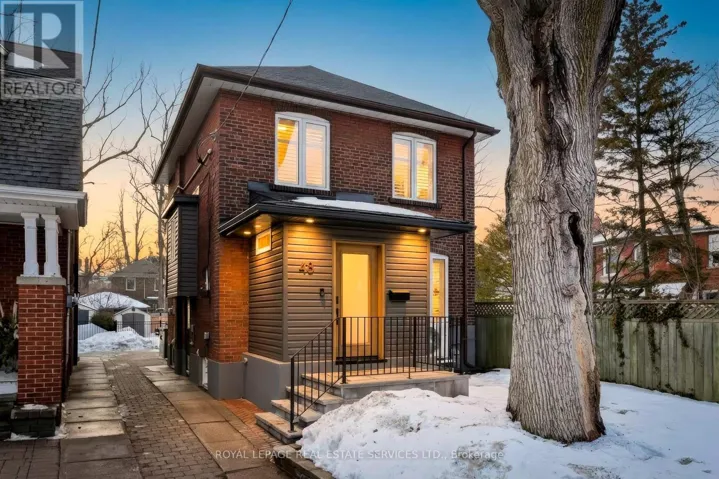 48 THORNHILL AVENUE, Toronto (Lambton Baby Point), Ontario M6S4C5