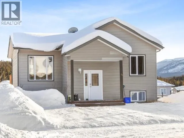 98 NORTH STAR DRIVE, Whitehorse, Yukon Y1A0A1