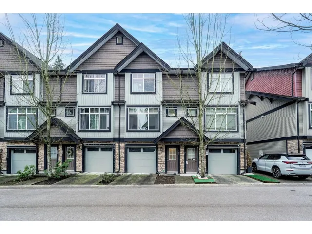 100 6299 144 STREET, Surrey, British Columbia V3X1A2