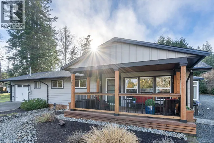 674 Hawthorne Rise, Parksville, British Columbia V9P2A1