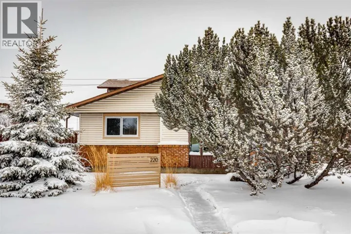 220 Templeby Place NE, Calgary, Alberta T1Y5H1