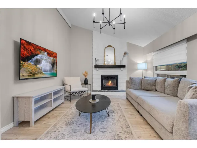 11585 ROYAL CRESCENT, Surrey, British Columbia V3V6V5