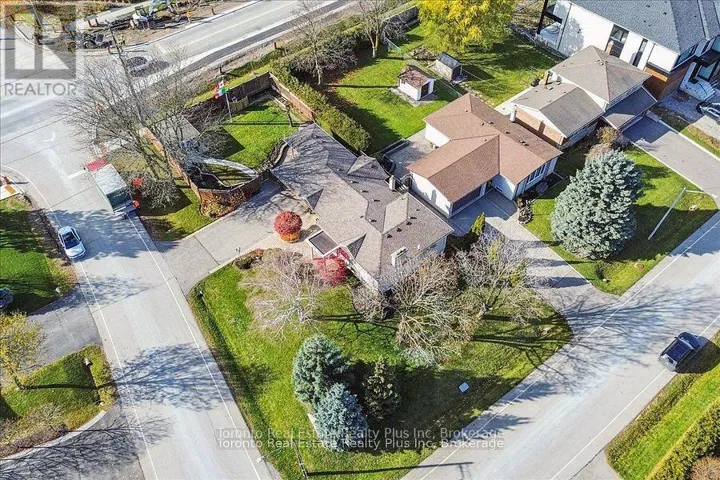 10 SEVILLA BOULEVARD, Vaughan (Kleinburg), Ontario L0J1C0