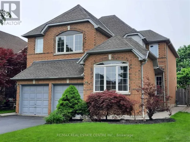 7 CURRY CRESCENT, Halton Hills (Georgetown), Ontario L7G5L4