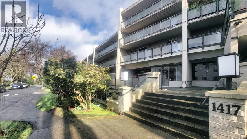 414 1419 Stadacona Ave, Victoria, British Columbia V8S5J3
