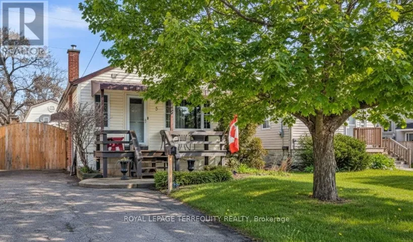 5 ACORN AVENUE, Toronto (Islington-City Centre West), Ontario M9B3P7