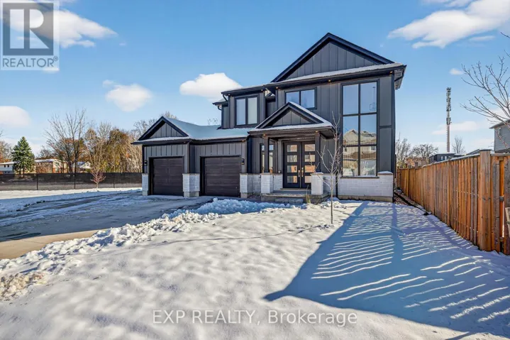 11 HAYES STREET, London South (South I), Ontario N5Z0A5