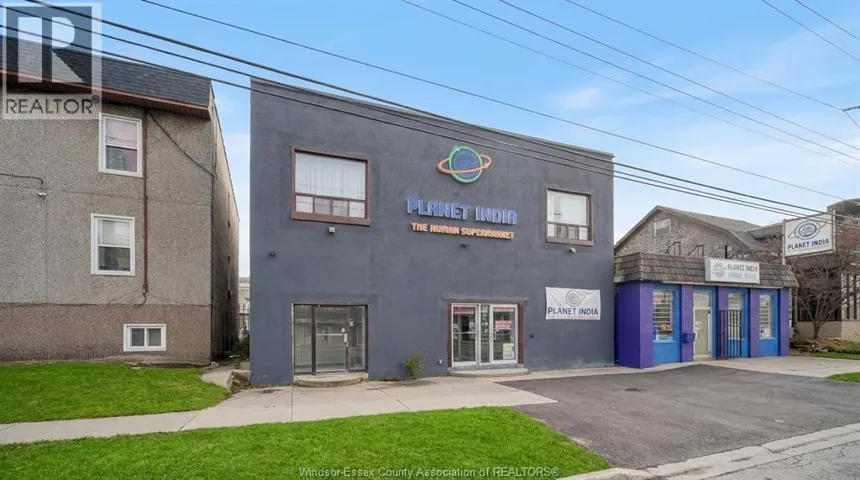 831 UNIVERSITY AVENUE, Windsor, Ontario N9A5S1