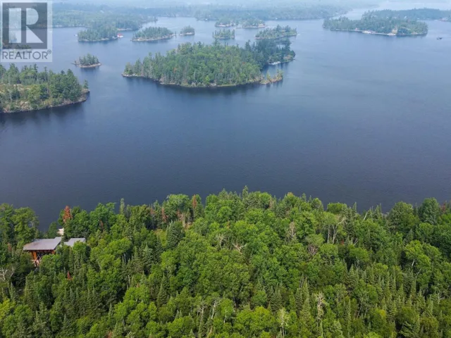 19 Castlerock Island, Queer Island 19, South of Kenora, Ontario P0X1H0