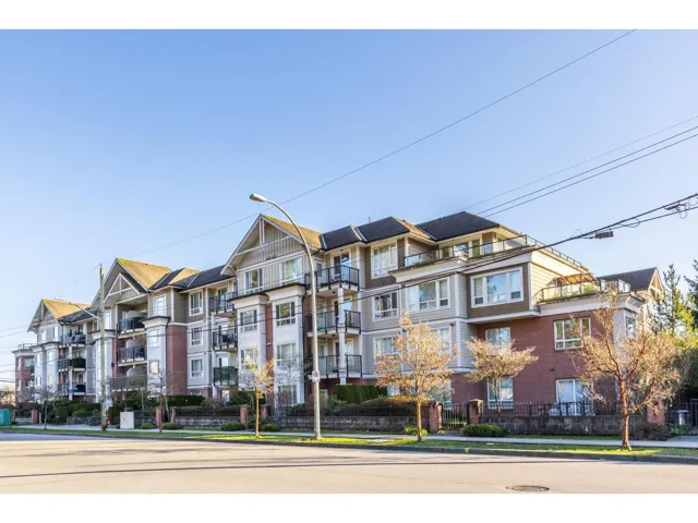 202 14960 102A AVENUE, Surrey, British Columbia V3R6A3