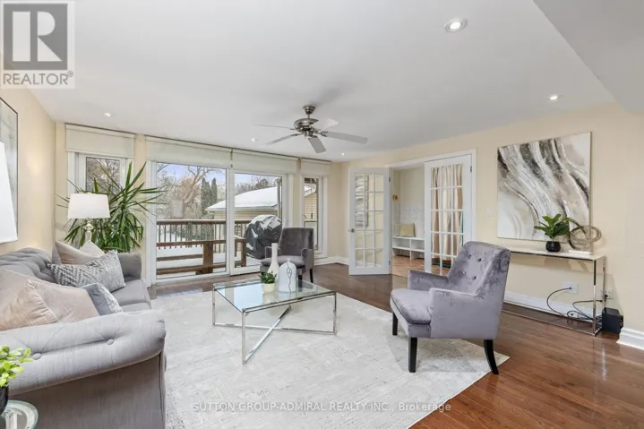 110 WOOD LANE, Richmond Hill (Mill Pond), Ontario L4C4W1