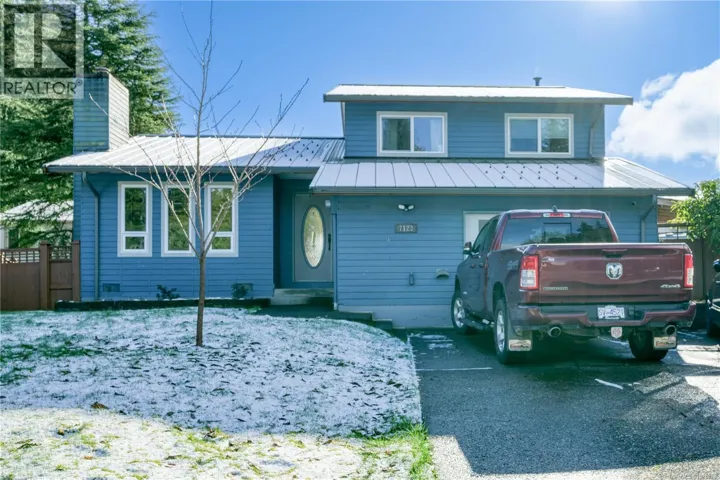 7123 Highland Dr, Port Hardy, British Columbia V0N2P0