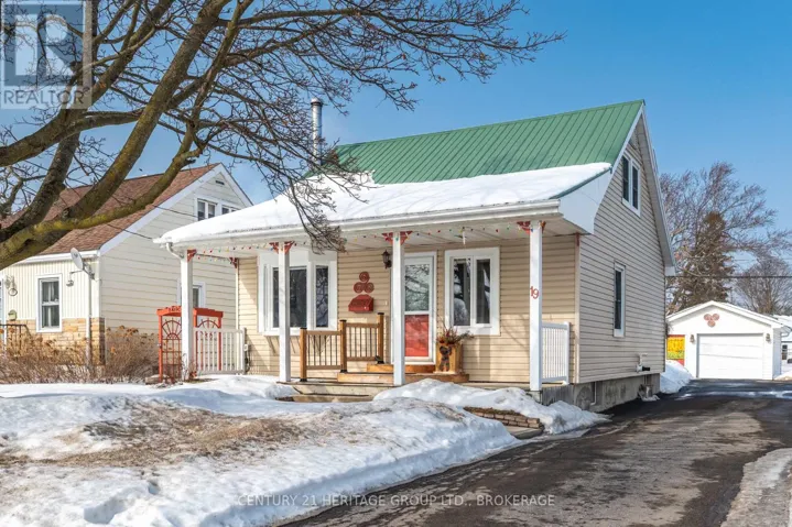 19 FIFTH AVENUE, Kingston (East of Sir John A. Blvd), Ontario K7K2K8