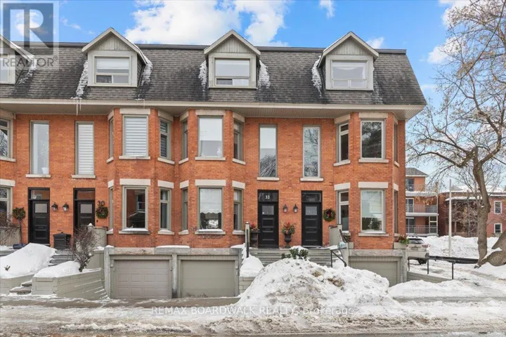 32 WAVERLEY STREET, Ottawa, Ontario K2P0T9