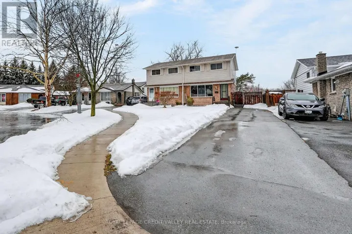 20 NOTTINGHAM COURT, Welland (N. Welland), Ontario L3C5X5