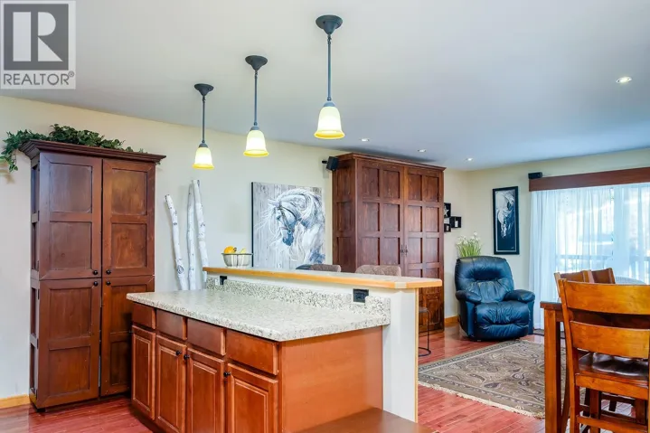 1510 Nickelplate Street Unit# 306, Rossland, British Columbia V0G1Y0