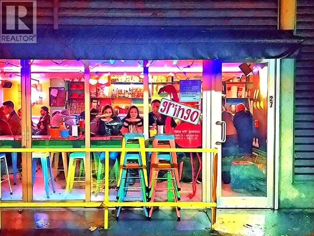 27 TROUNCE ALLEY, Vancouver, British Columbia V6B0C4