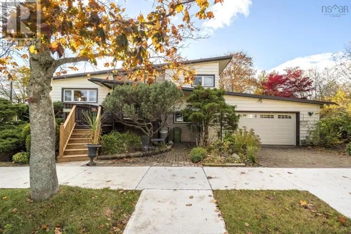 7082 Murdoch Avenue, Halifax, Nova Scotia B3L2G7