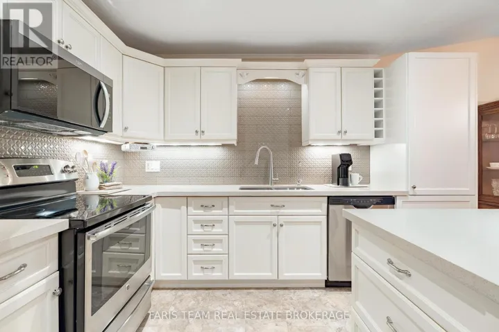 189 GREENWAY DRIVE, Wasaga Beach, Ontario L9Z0E6