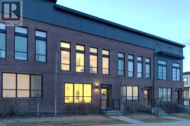 2327 77 Street SW, Calgary, Alberta T3H6E1