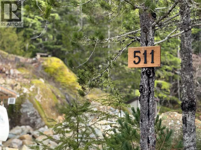 511 Burman Crt, Gold River, British Columbia V0P1G0