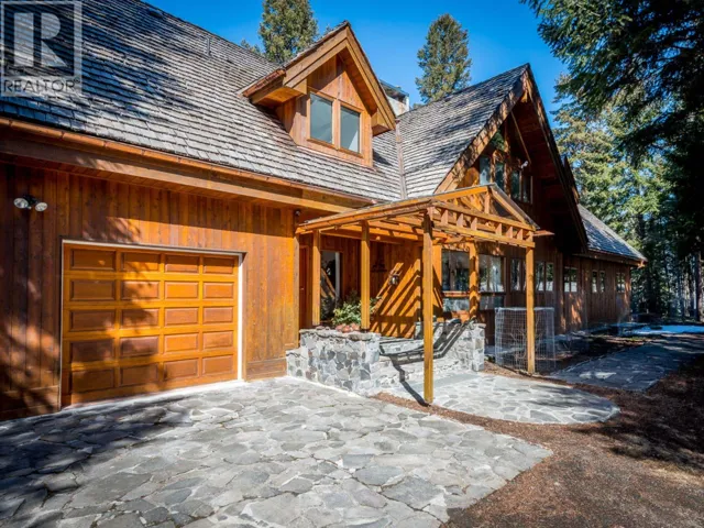 6643 SVEN ROAD, Horse Lake, British Columbia V0K1X3