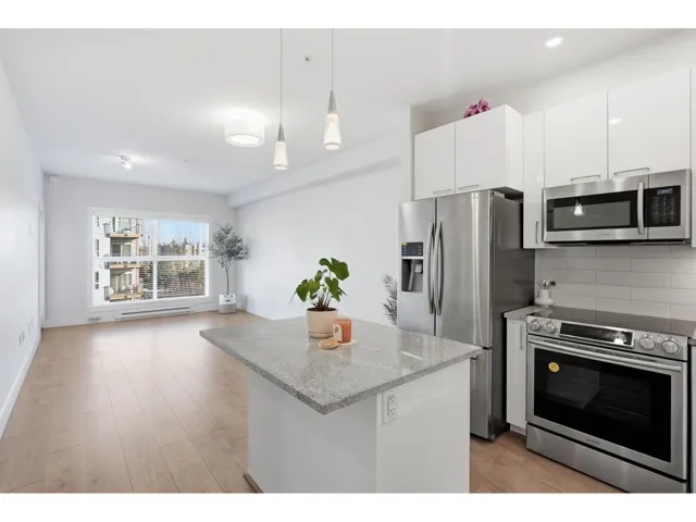 310 20175 53 AVENUE, Langley, British Columbia V3A0J8