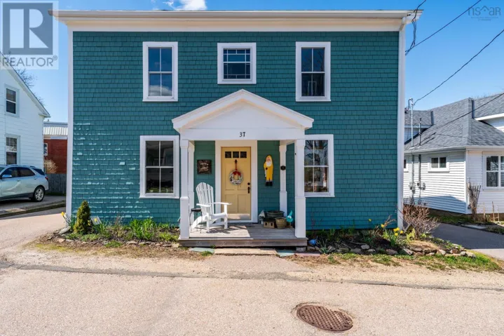 37 St James Street, Annapolis Royal, Nova Scotia B0S1A0