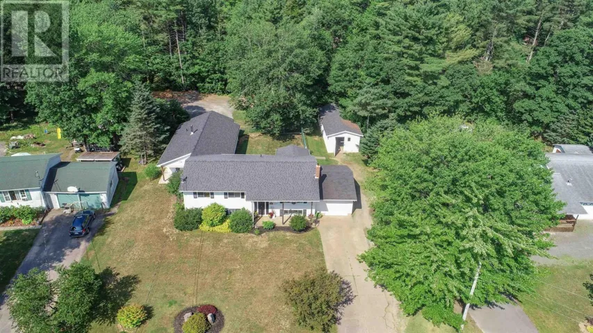 1353 Pinecrest Drive, Coldbrook, Nova Scotia B0P1J0