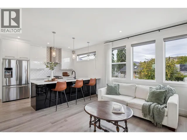 966 Fuller Avenue, Kelowna, British Columbia V1Y6X4