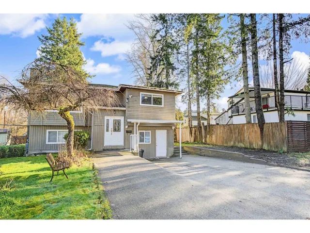 8076 139A STREET, Surrey, British Columbia V3W8P6