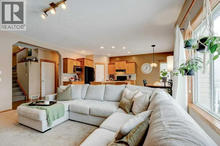 157 Chapalina Close SE, Calgary, Alberta T2X3W2