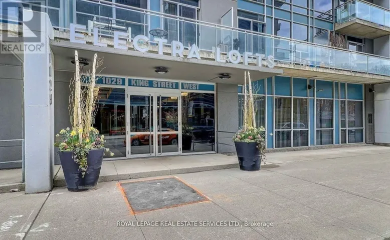 806 - 1029 KING STREET W, Toronto (Niagara), Ontario M6K3M9