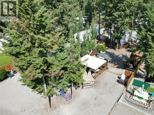 4868 RIVERVIEW Drive Unit# 55, Edgewater, British Columbia V0A1E0