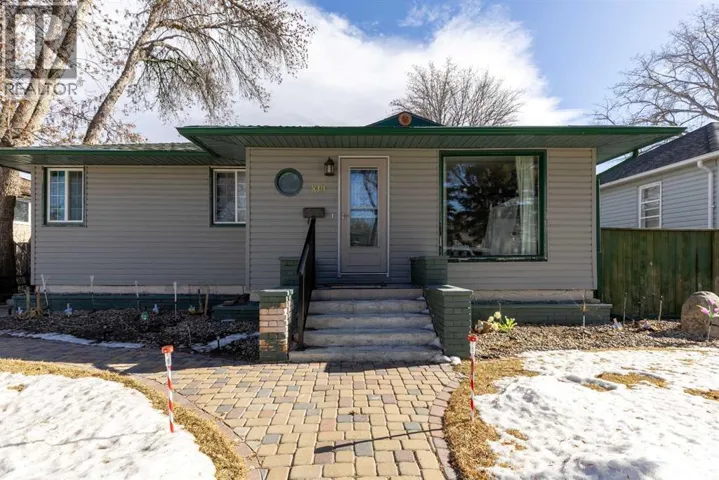819 8 Street S, Lethbridge, Alberta T1J2K6